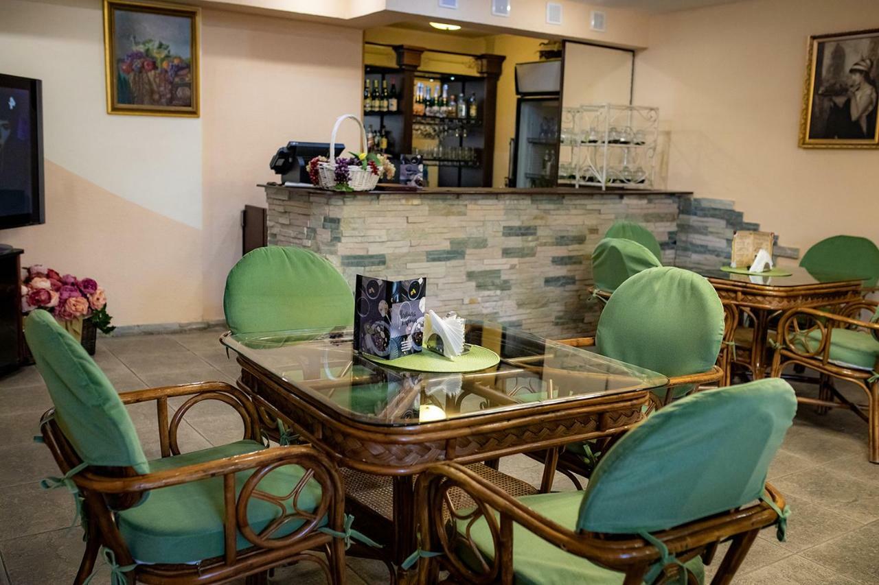 Hotel Edem Караганда Экстерьер фото