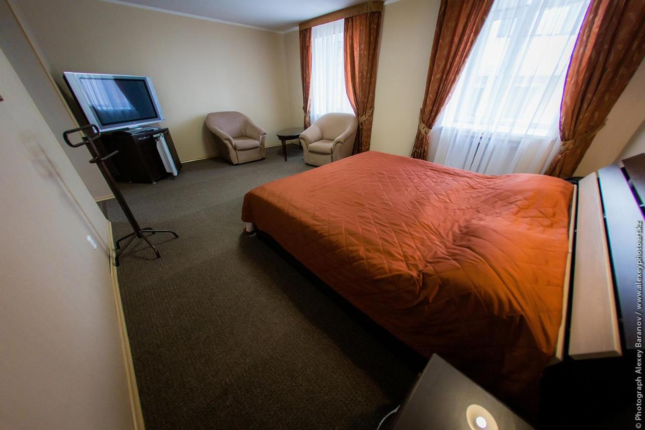 Hotel Edem Караганда Экстерьер фото